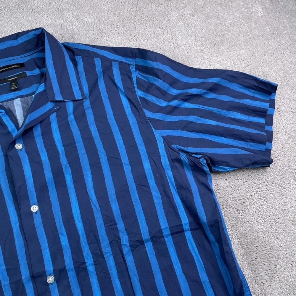 Banana Republic Shirt Mens‎ XL Blue Stripes Short Sleeve Camp Loop Collar